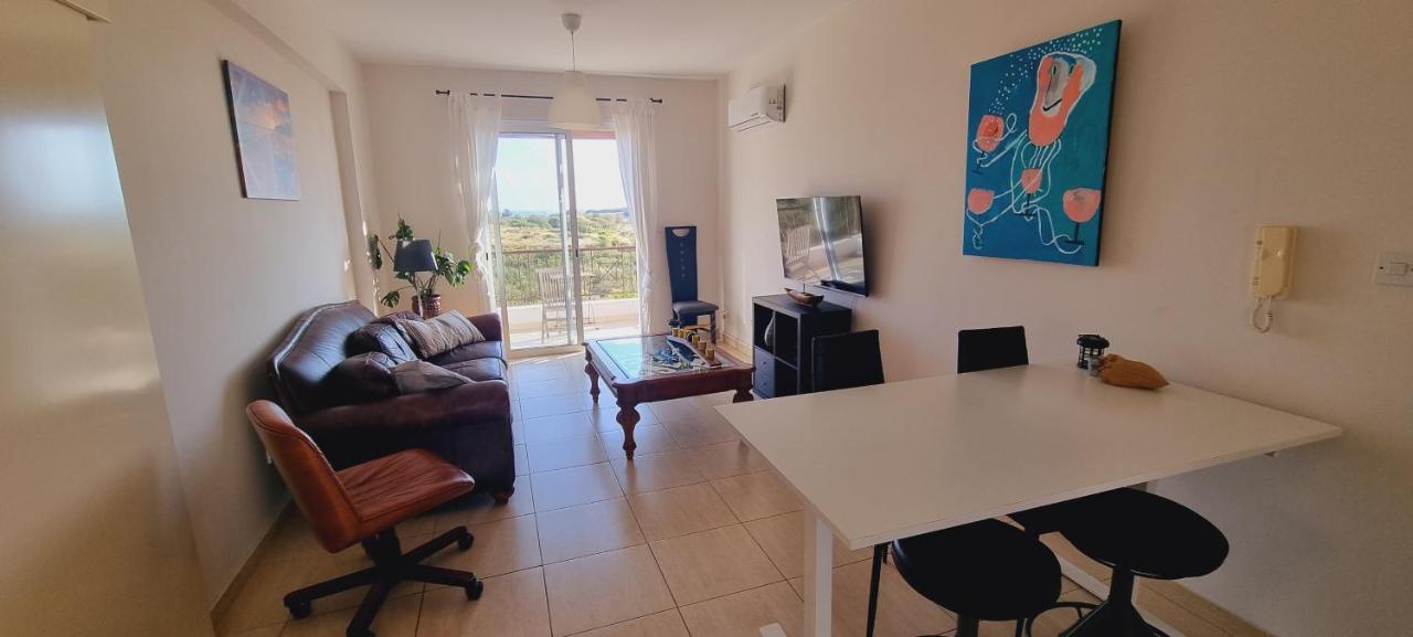 Ancient Paphos - Cozy Place Next To The Sea, Marina, Historical Sites, Buses, Mall, And Market Exterior photo